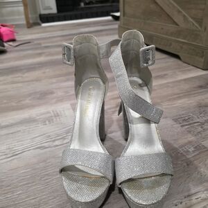 DIVA Lounge Glittering Silver Heels